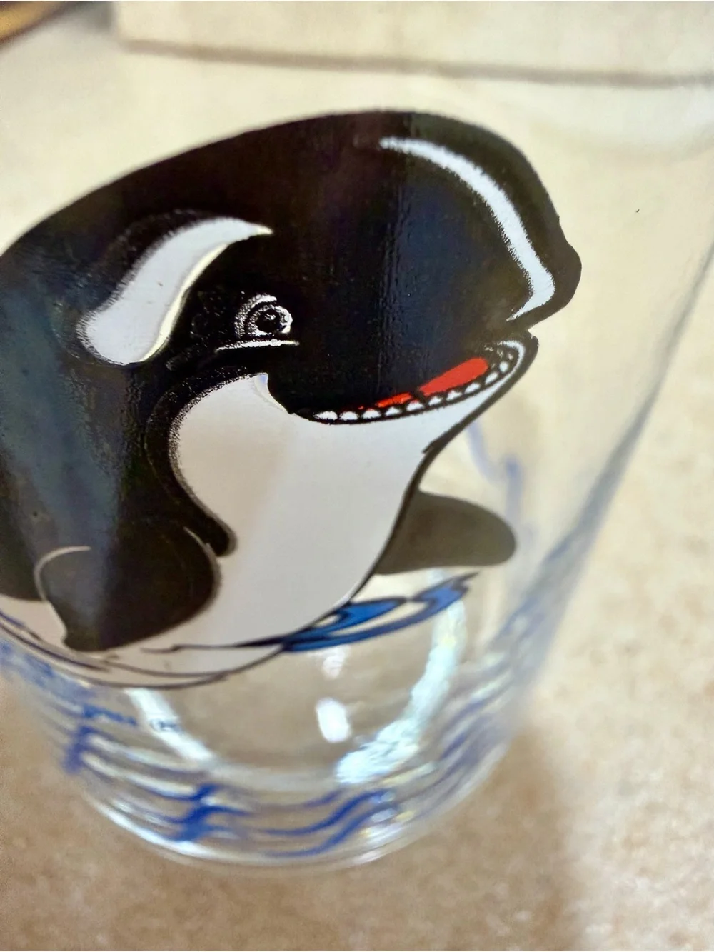 Vintage Glass Drinkware SeaWorld Shamu Black White Blue Orca Killer Whale 13 oz